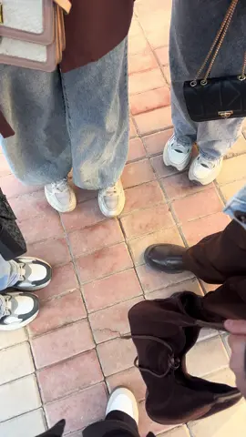 لعَيون الحلوات🤣. #نوارة #سفرة #ترند #صعدوني_اكسبلورر #لايك 