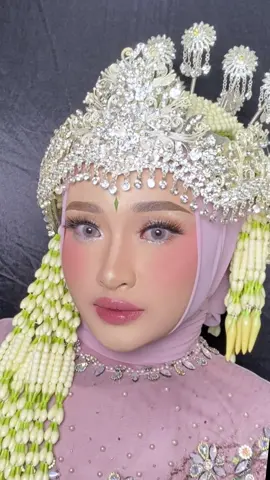 Mojang cianjur🩷 DM untuk info & booking cek bio 📩  #muacianjur #makeupforwedding #makeupbynurul #transisimakeup #fyp 