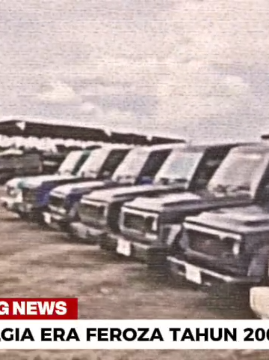 MOBIL PERTAMA BAPAK Gaya Ceper (Ceper Parah/Kandas): Tren unik dan ekstrem ini populer di kalangan anak muda yang menginginkan tampilan ala mobil balap era 90-an. Modifikasi ini melibatkan perubahan drastis pada sistem suspensi, seperti mengganti per daun dengan per keong, membalik per daun belakang, dan memotong karet stopper untuk membuat mobil sangat rendah mendekati aspal. Meskipun terlihat ekstrem, modifikasi ini sering dirancang agar sedikit tetap nyaman untuk penggunaan harian. #nostalgIA #ferozaindonesia #groupotomotif1990 #gejolakkawulamuda #fyp 