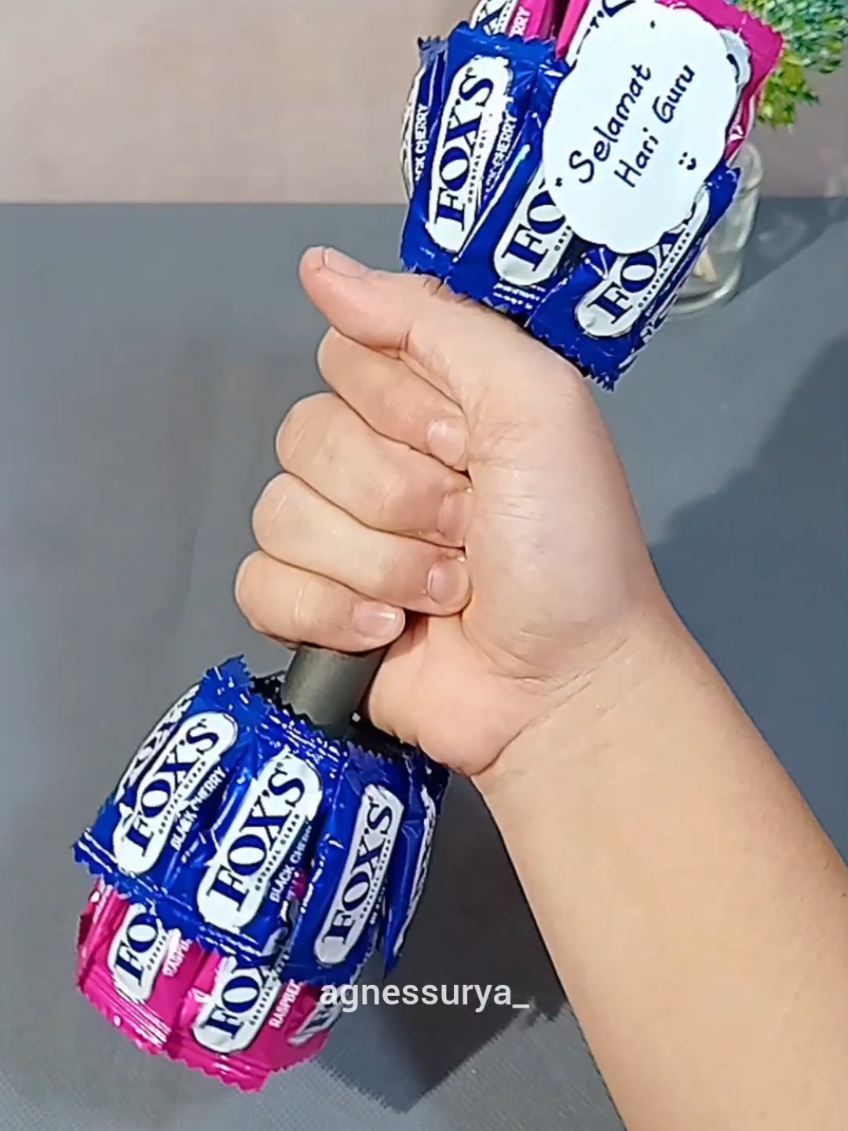 Hari Guru sebentar lagi tiba, kita mau bikin hadiah buat guru olah raga atau juga bisa untuk bapak guru🥰 #hariguru 