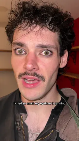 he finally stopped crying  #OnTour #livemusic #newmusic 