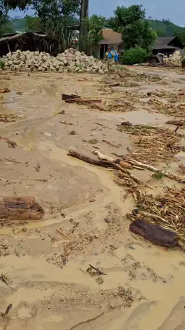 một ngày mệt mọi ,một năm đâu thương 🥲