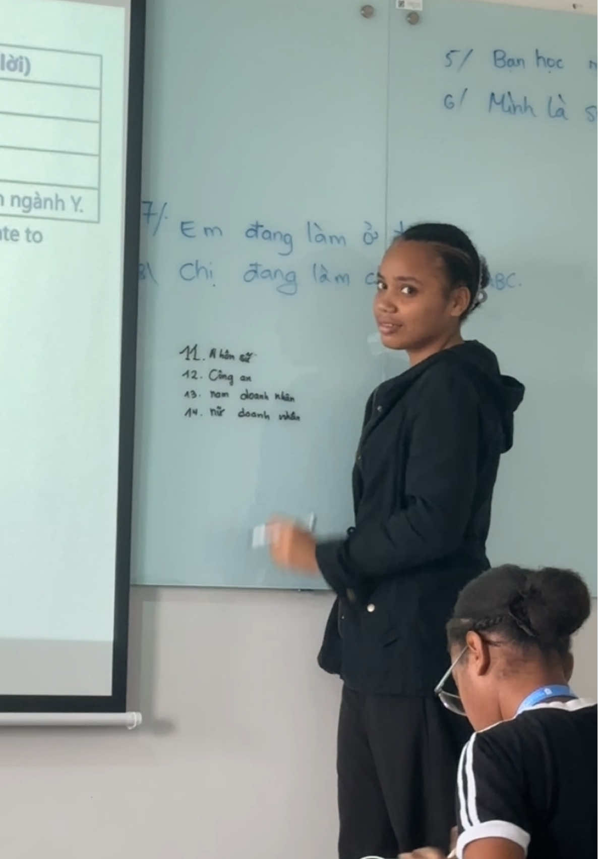 SV học tiếng Việt tại Văn Lang - CT đào tạo quốc tế  #vlu #honorsprogram #vluhonorsprogram #vluhonors #vanlanguniversity 