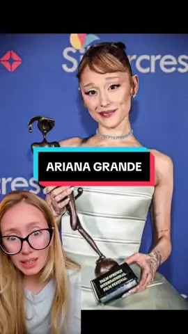 Isso não é normal!  👀 Peço desculpas que eu tive que acelerar um pouco o vídeo. As redes sociais estão “punindo” quem posta vídeos com mais de 3 minutos e reduzindo o alcance deles.  O que vocês acham disso? Isso é normal?  #carolcapel #misterios #sobrenatural #arianagrande #cinthiaerivo 