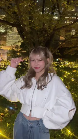 イルミネーションみると冬って感じするよね⛄️❄️ #AMEFURASSHI #鈴木萌花 #MOEKA #스즈키모에카 #ハイトーン 