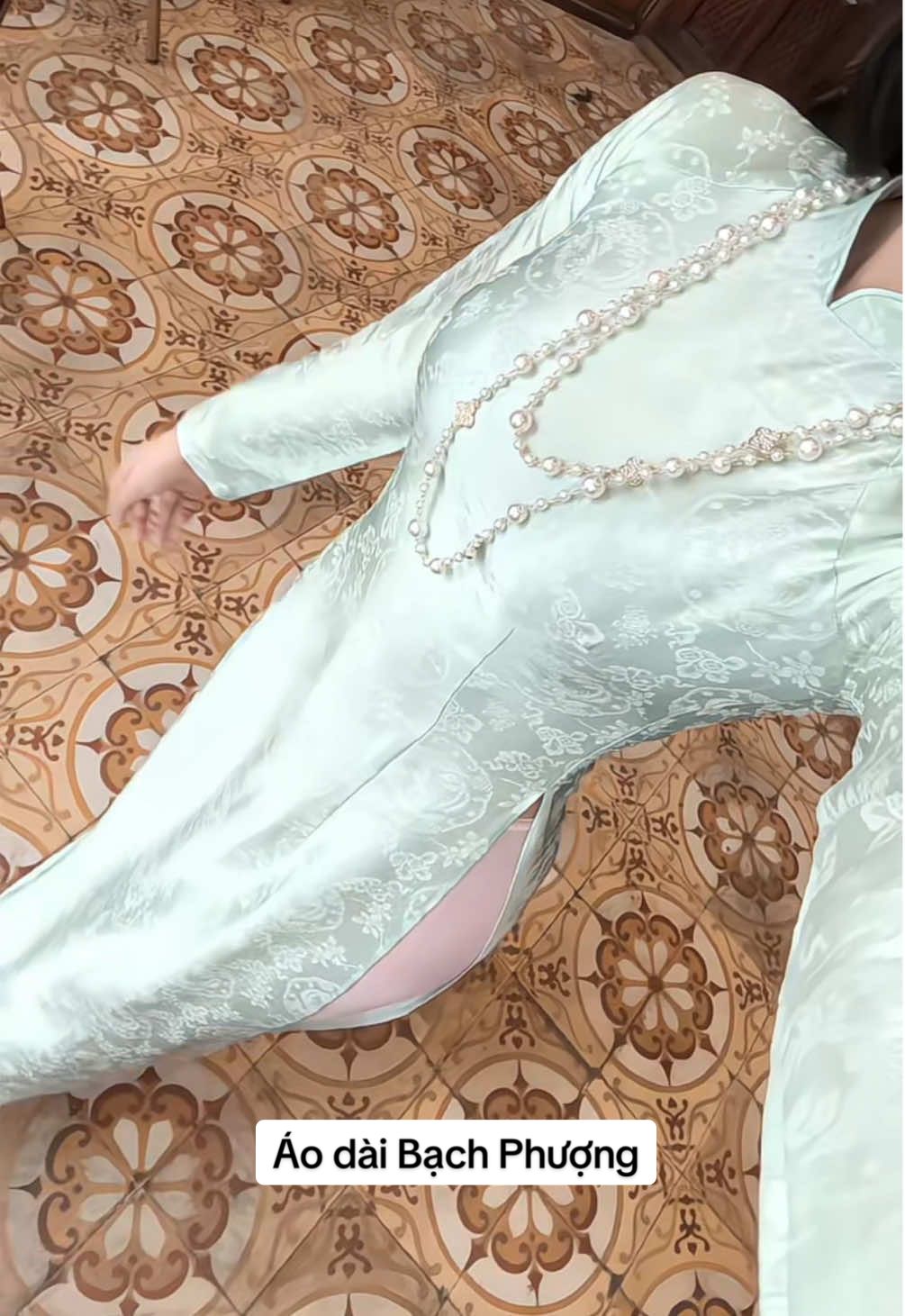 Màu áo dài tui mê suốt mấy ngày qua 🌷🌿☘️✨🌱🎋🌸 #aodai #aodaitet #aodaitet2026 #aodaivietnam #aodaitruyenthong 