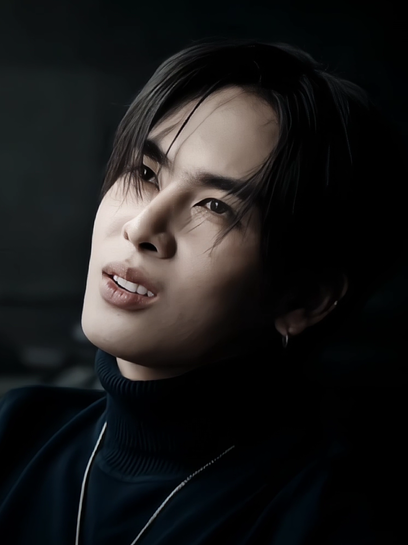 Gun u better take notes dear #meandthee #tawanaran #perthsanta #santapp #fyp  (scp-delmscene on ig) ib:@yeonery 