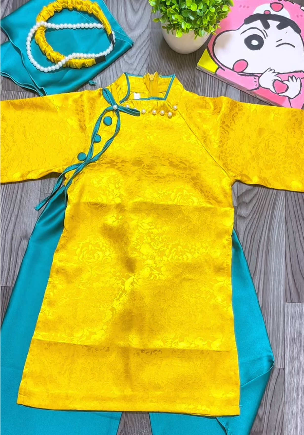 Áo Dài Gấm Cho Bé Gái#tuanhkidss #thoitrangtreem #thoitrangchobe #tet #aodaichobe 