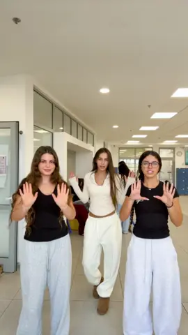 איזה טריו #fakebody #עםישראלחי #פוריו #ביתספר #ריקוד 