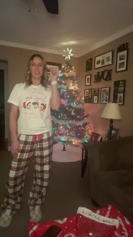 Another Jonas brothers concert in the books! So much fun last night!   Our shirts always by @V  #jonasbrothers #jersey #prudentialcenter #jobros #greetingsfromyourhometown  @danielle 