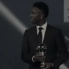 فيني 2024 💔؟#فينسيوس_جونيور🇧🇷 #كريستيانو_رونالدو🇵🇹 #bellingham #ريال_مدريد 