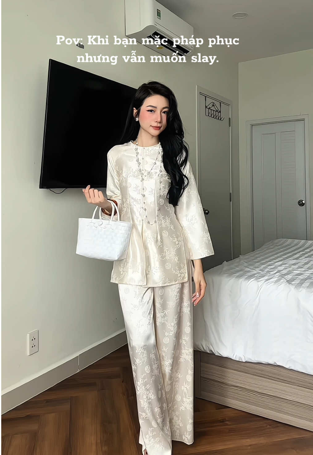 Bộ pháp phục đẹp sang rất phù hợp mấy chị đi chơi, đi chùa,... thoải mái lắm ạ. Chiết eo tôn dáng nửa ạ, màu đẹp lắm luôn.  #phapphuc #phapphucdichua #dotet #phapphuccamhouse #camhouse 