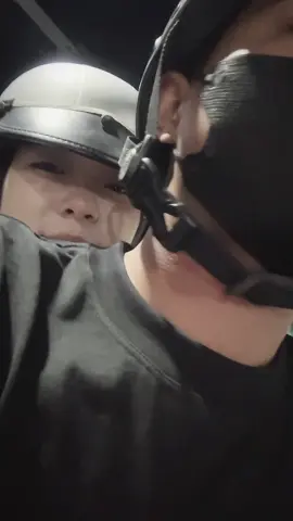 Ta yêu bằng trái tim bằng ánh mắt, không phải bằng đôi tai và một lời nói suông.#xuhuong #viral #tinhyeu #xh 