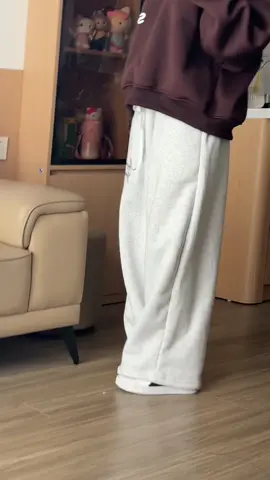 #INSOMNIA #insomniaclub #insomniaclub #outfit #aonibong 