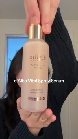 such a staple in my routine for rehydrating my skin and reducing redness ☺️❤️ @DALBA #dalbasprayserum #rednesscare #kbeauty #glassskin