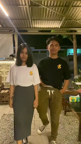 POV 2 botol yakult cek outfit #fyp #masukberanda #outfit #cek #kemasansachet 