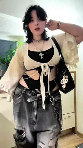 Changed my profile picture #foryoupagе #goviral #xyzabc #alternative #fashion 