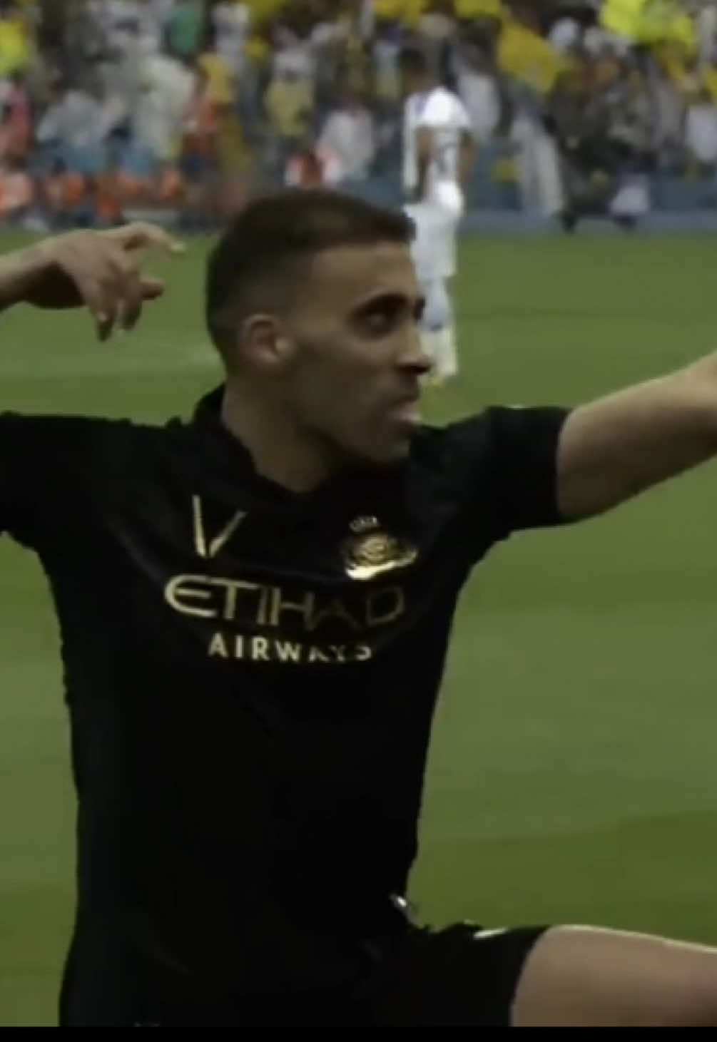 حمدالله ومعشوقته 😔 #hamdallahabderrazzak #حمدالله #النصر 