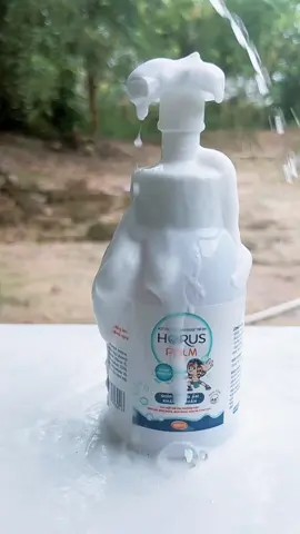 Bọt tắm gội thảo dược giúp giảm tình trạng: hâm da, nổi rôm sảy, mụn nhọt cho bé . Da bé được mịn màng tóc suôn mượt. #suatamhorusfalm #botamgoihorusfalm #bottamthaoduochorusflm #suatamgoichobe 