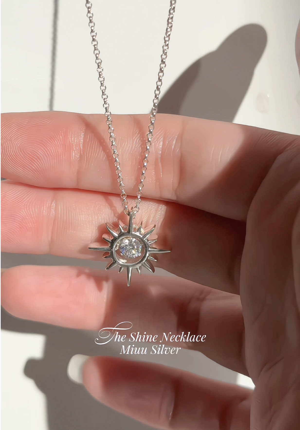 OMGGG đá nhảy siêu lấp lánhh #couple #fyp #asthetic #daychuyenbac #vongcobac 