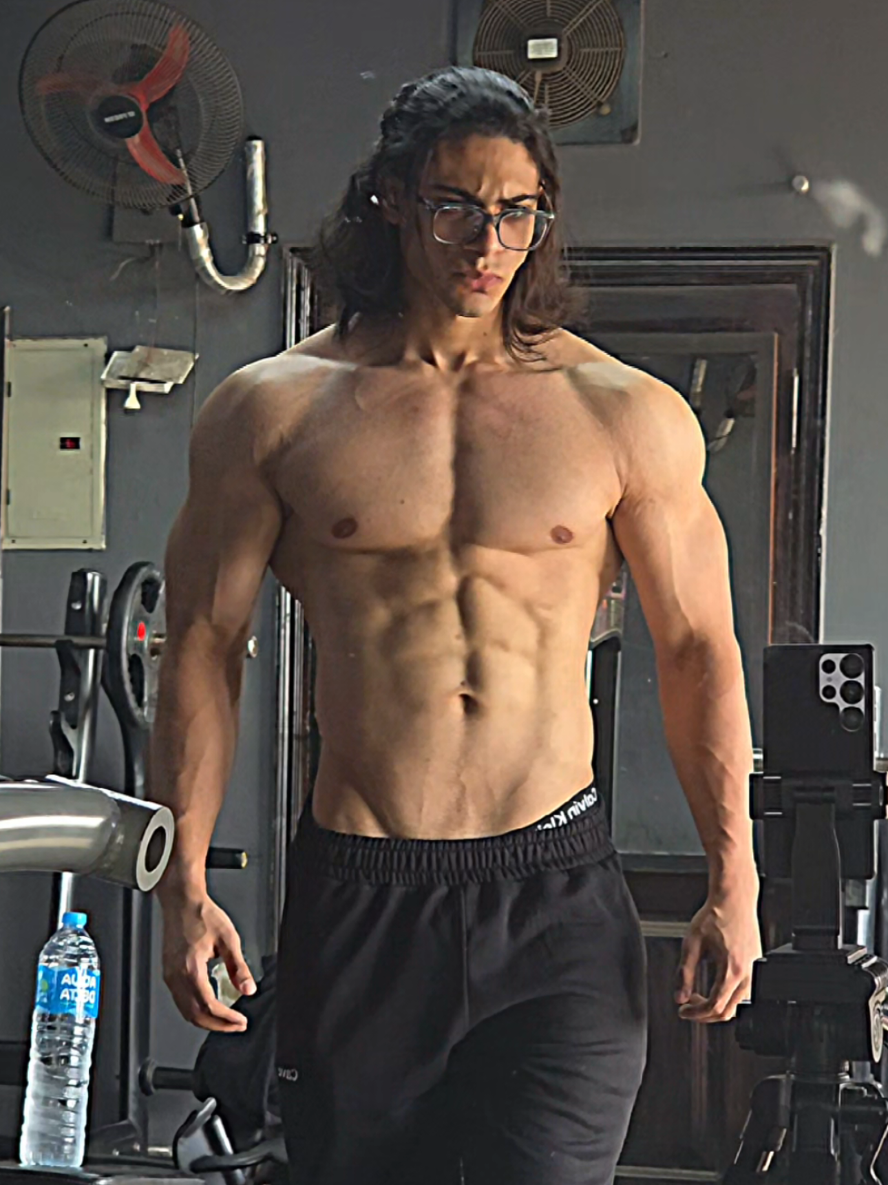 بنقرب#الإلتزام_يغلب_الجينات #modeling #motivation #gymmotivation 