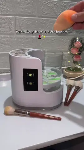 #brushclean #brushes #tiktokmademebuyit #trending #brushcleaning 