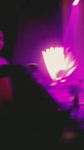 คุมพรี่ไอคอนสยาม..ประตูทางออกอยู่ตรงไหนบ้างคร่าา😵‍💫@Lucifer. #EFW2025xMEEN #มีนนิชคุณ #meennicha8 #formoon #เทรนด์วันนี้ 