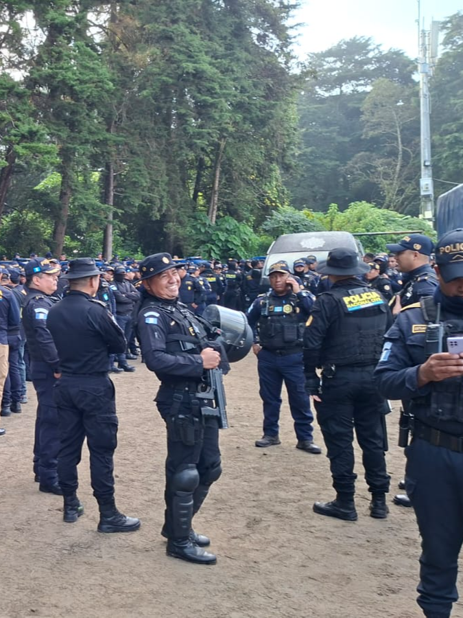 Más de 1,200 efectivos de la PNC ingresaron al centro carcelario Pavón como parte de las acciones para retomar su control