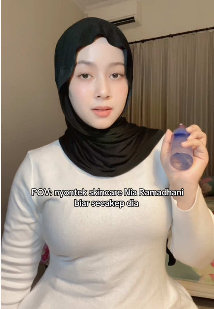 the secret’s out hydrated lips and dewy skin 🌊