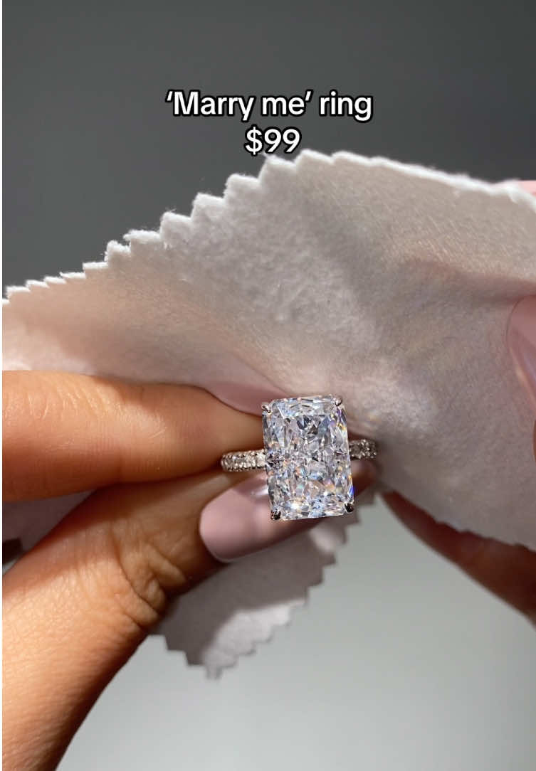 #giftforher #engagementring #925sterlingsilver #rings #affordablejewelry 