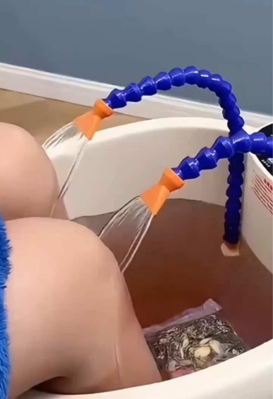 Easy to relax your feet😏#gadgets #coolgadgets #coolstuff #amazonfinds #fyp 