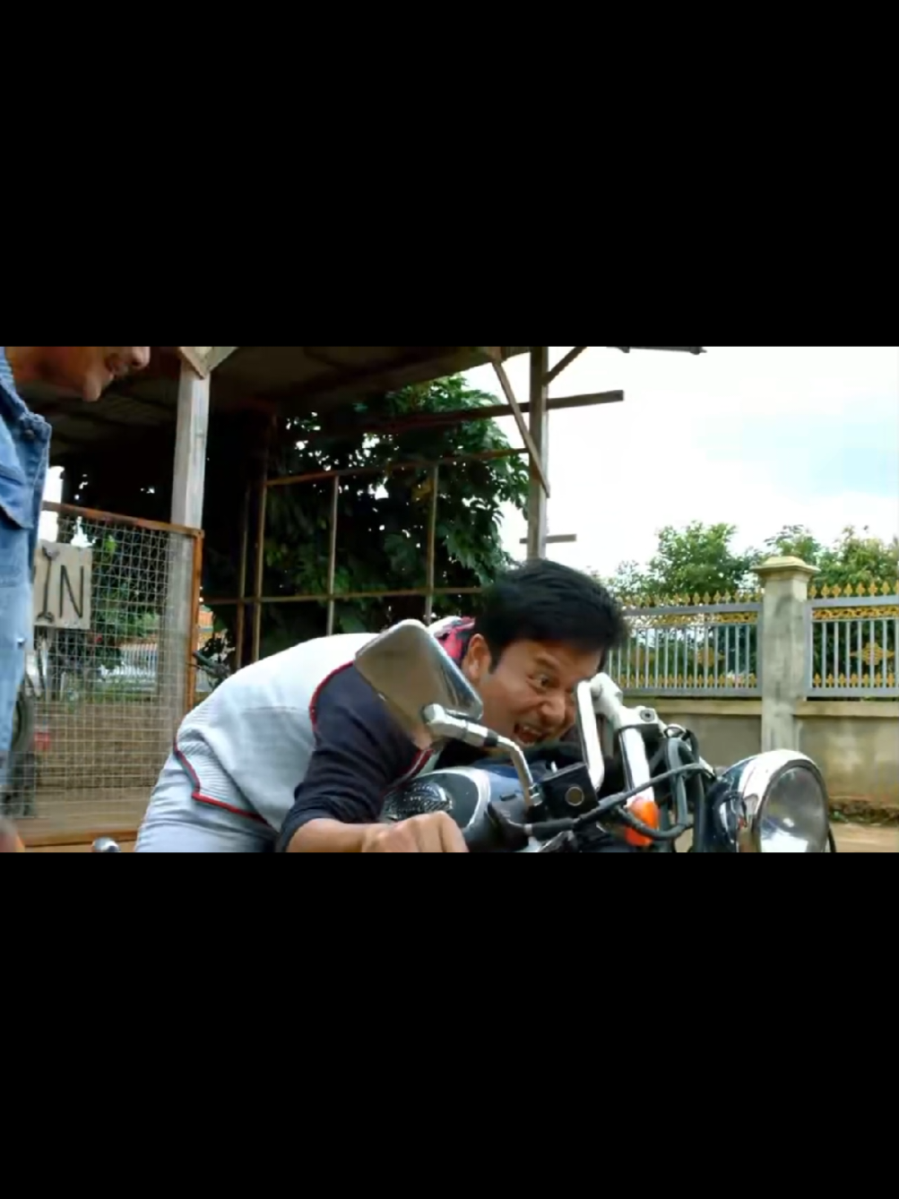 #ခွီးနေရတယ် #ပုံပြောင်းဆိုင်ကယ် #ပြေတီဦး #ခင်လိူင် 