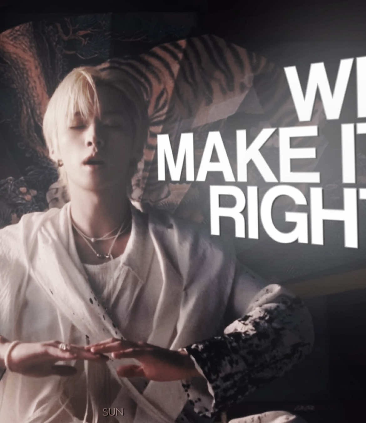 DIVINE - Stray Kids ✨ #divine #do_it #straykids #straykidscomeback #tipografia teria postado ontem se não fosse o enem🙄