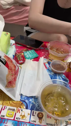 宝贝儿服务的很不错😘😘😘