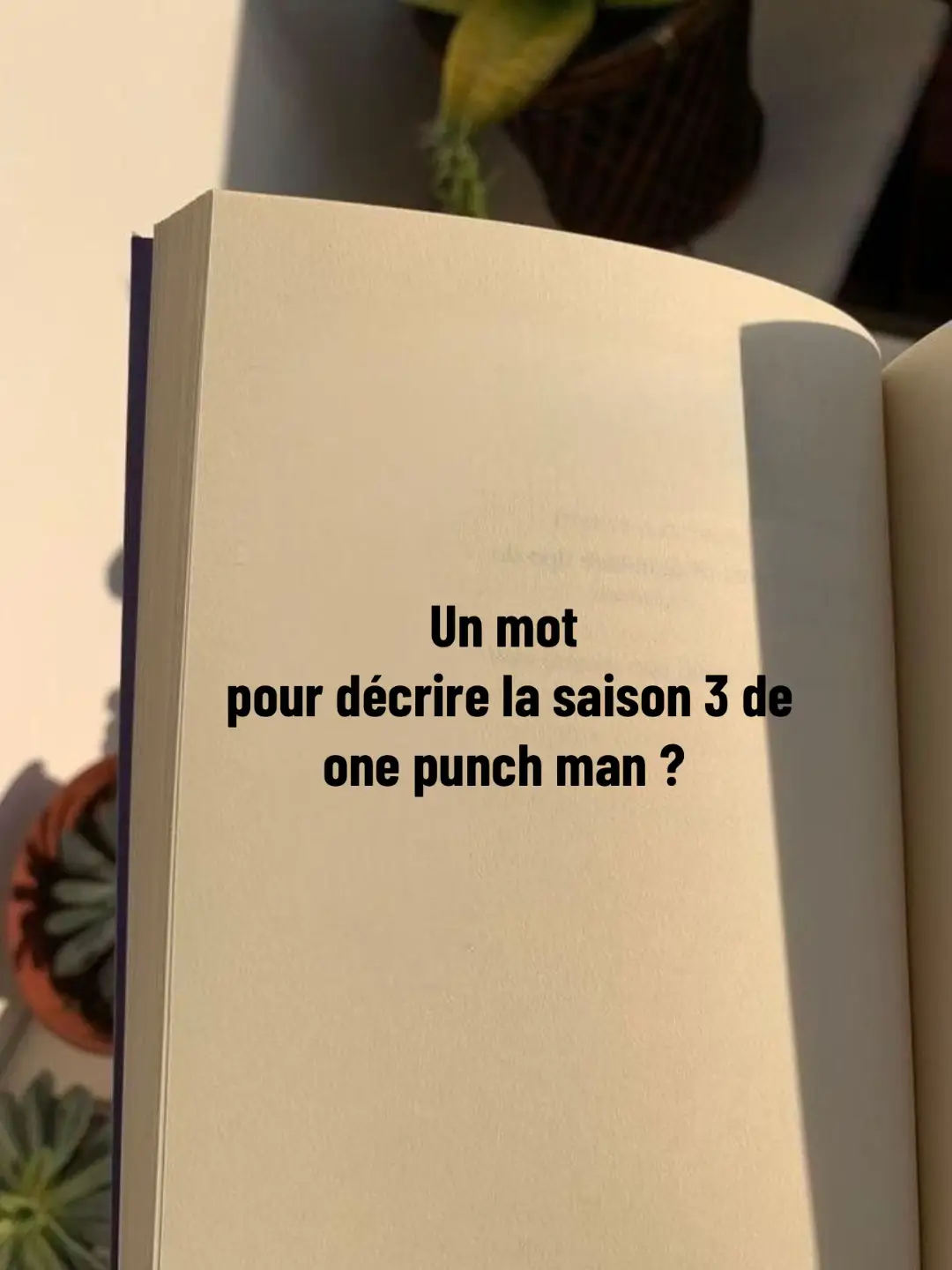 One Punch Man raconte l’histoire de Saitama, un héros si puissant qu’il vainc tous ses ennemis d’un seul coup de poing, au point d’en être totalement blasé. Dans un monde envahi de monstres et de super-héros classés par rangs, Saitama mène une vie banale, incompris et sous-estimé malgré sa force inégalée. Accompagné de Genos, un cyborg déterminé à devenir plus fort, il enchaîne les combats absurdes, mêlant humour, action spectaculaire et parodie des codes du shōnen, tout en cherchant un adversaire capable de lui offrir enfin un vrai défi.@crunchyroll @Engen @Erwanmanga @UMEMIYA HAJIME  #opm #saitama #animation #flop #carnet 