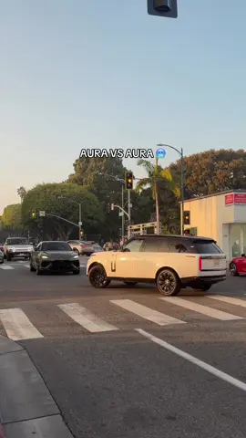 RR or URUS? #urus #rangerover #carpage #fyp #carcommunity 