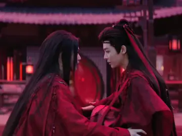 They are always together in difficult times.🥺🥺🥺 #loveintheclouds #chinesedrama #cdrama #luyuxiao #houminghao 