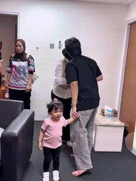 Support System nya Papata❤️🥰 #attahalilintar #aureliehermansyah10 #ameenahannanuratta #azurahumairanuratta #fyp 