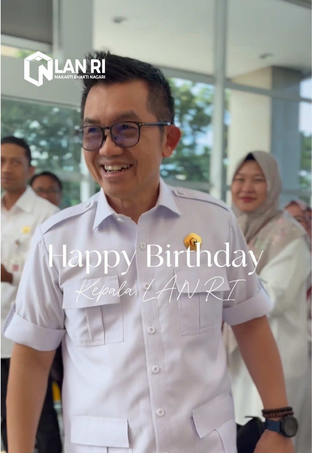 Selamat ulang tahun, Bapak Kepala LAN RI Dr. Muhammad Taufiq, DEA 🎉 Terima kasih atas teladan, kedekatan, dan arahannya kepada seluruh insan LAN. Semoga selalu diberikan kesehatan, kekuatan, dan kebijaksanaan dalam memimpin LAN menuju Bigger • Smarter • Better. 🙏✨ #KepalaLANRI #HUTKepalaLAN #LANRI #BiggerSmarterBetter #ASN  