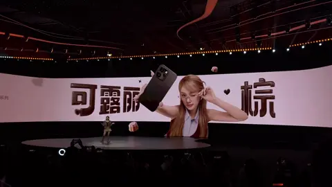 “Điện thoại nữ thần” quả không sai, Reno 15 màu mật ong này lên sân khấu là auto chính diện luôn 😍📱✨ #OPPOReno15 #OPPO #nuThanSmartphone #congnghe