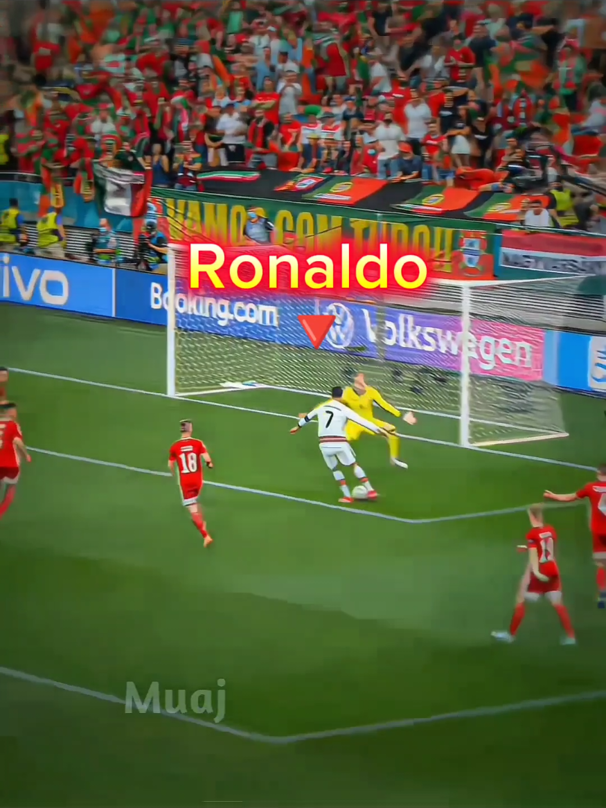 Ronaldo Dribble Shock Goal ⚡   #football #Soccer #fyp #viral #footballskills 