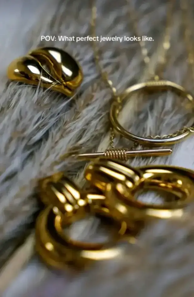 #jewelry #fyyyyyyp #OOTD #UK #ellexist 