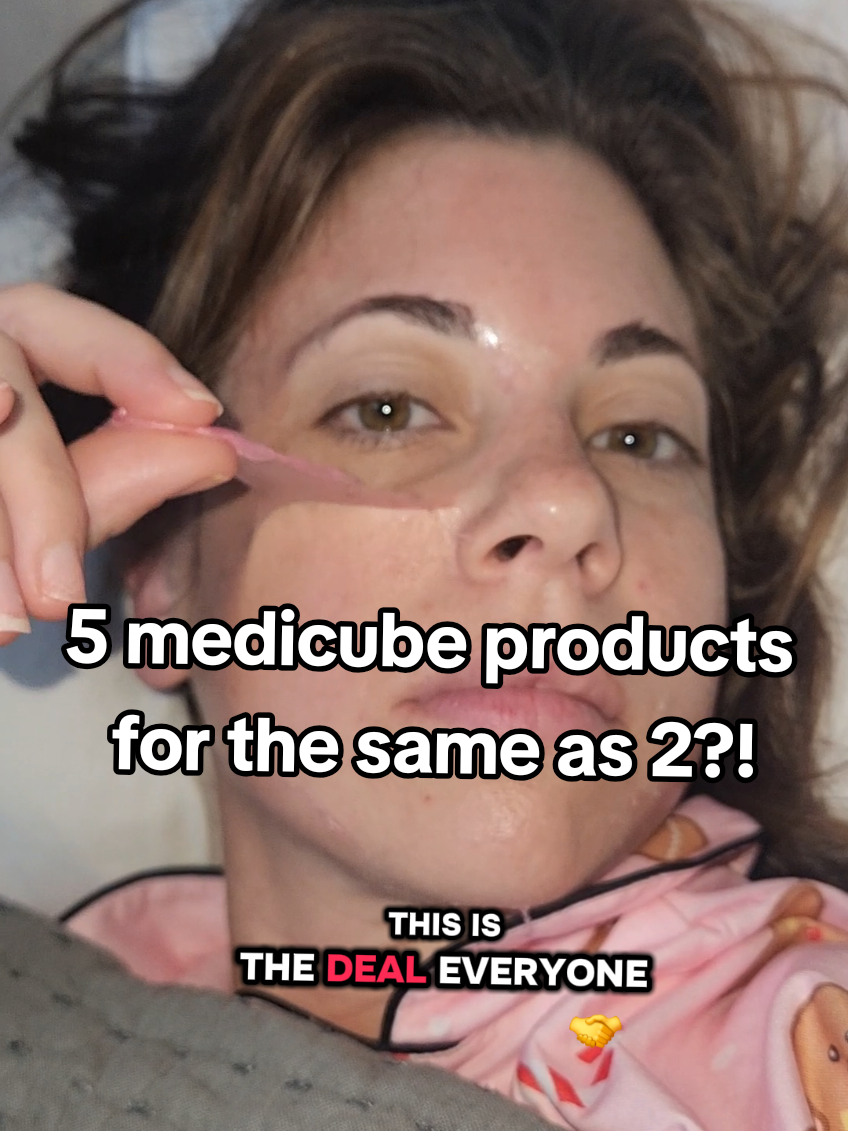 @medicube global wrapping mask trio bundle with a brush and a GWP🫣 these #BFCM are getting out of control at this point  #medicubeskincare #medicube #beautyandlifestyledeals #tiktokshopblackfriday 