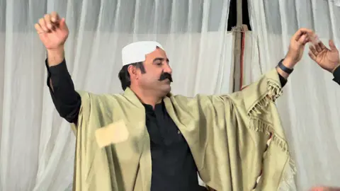 Mamo😍 #saraki #awaisniazivlogs #pakistan #mianwali 