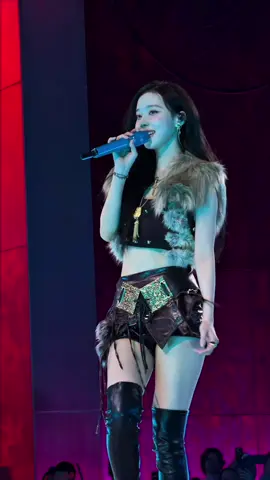 winter stealing hearts in better things 😵‍💫💓 #aespa #에스파 #winteraespa #윈터 #amazonmusiclive 