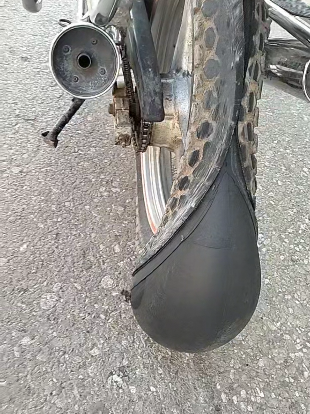 😂 هي عملت كده ليه 😂#رتش_في_ذمه_الله💔💔💔 @العمد الحر 