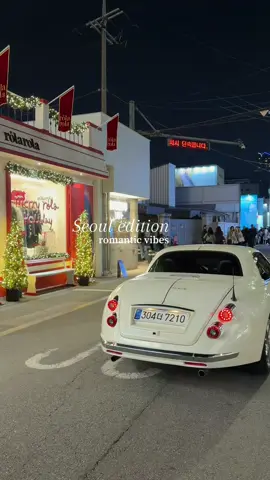 Romantic vibes in my lovely city 🌆  #seoultravel #seoullife #seoulkorea #seoul #christmasseoul 