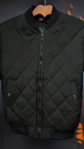 Áo khoác Bomber TRẦN TRÁM bo .#aokhoac #aobomber #thoitrangnam #outfit #xuhuong 