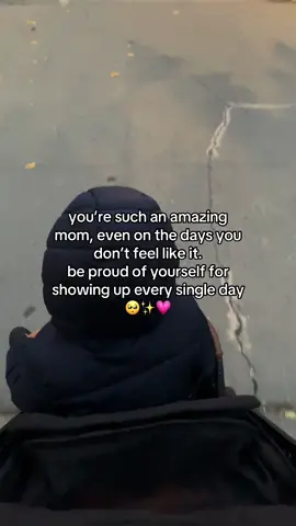 You’re doing amazing #momtok #MomsofTikTok #motherhoodjourney #relatablemom 