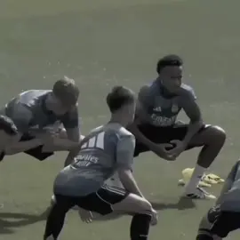 يوم وره يوم 😂🔥.!               #lamineyamal #fcbarcelona #لامين_يامال #fyp #fypage 